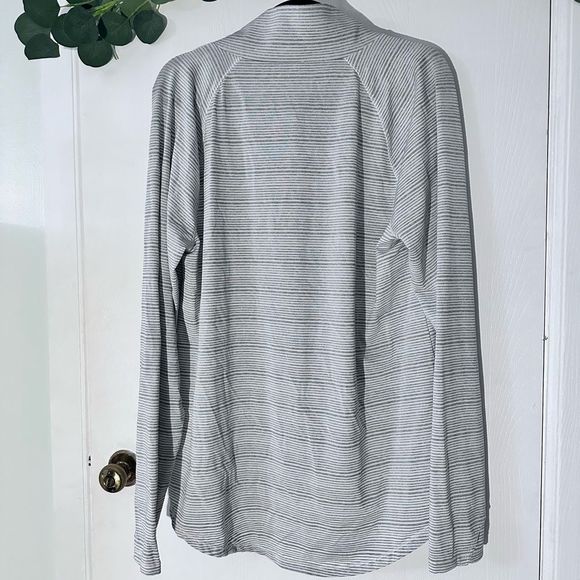 Under Armour Tops Underarmour Mock Neck Athletic Shirt Poshmark